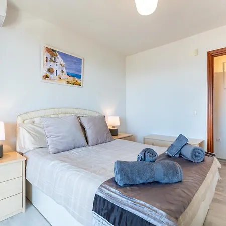 Residencial Playaquebrada Holiday 아파트